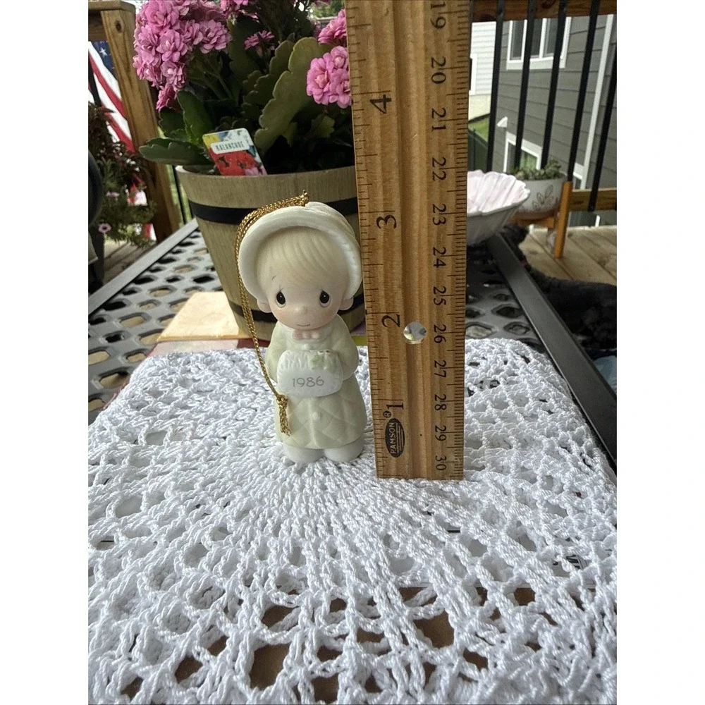 Precious Moments Ornament: 102326 Wishing You a Cozy Christmas (3